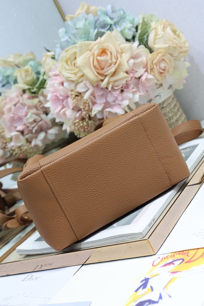 Dior Medium Signature Bucket Bag Grained Calfskin M2841USKU brown