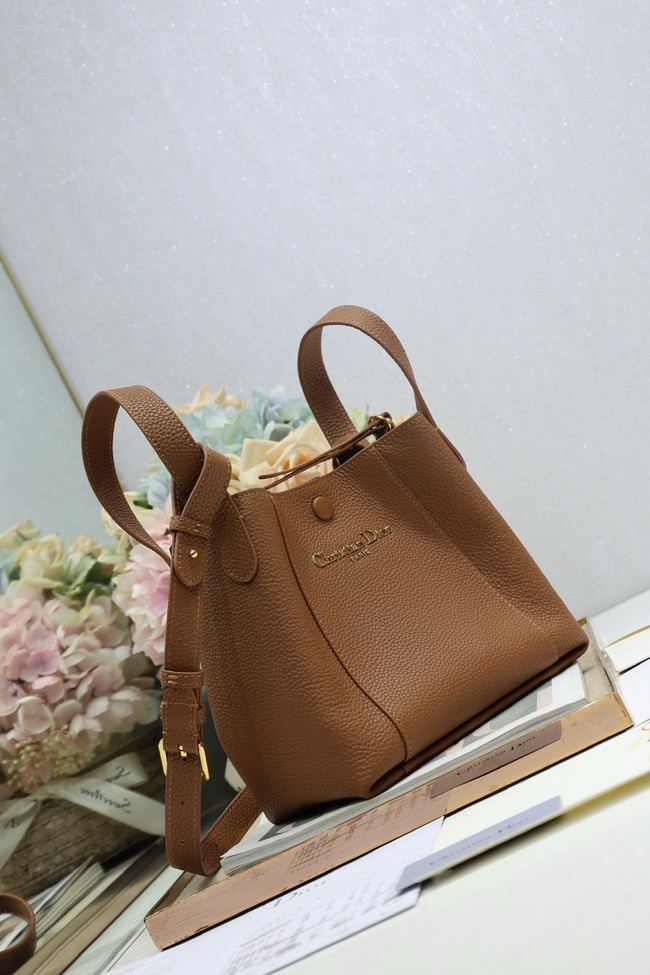 Dior Medium Signature Bucket Bag Grained Calfskin M2841USKU brown