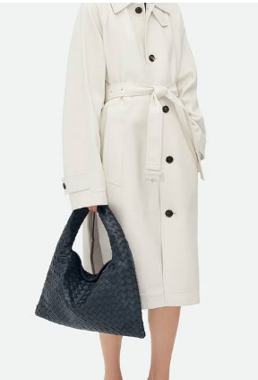 Bottega Veneta Hop Shoulder bag with Intrecciato craftsmanship in calf leather 796262 Shadow