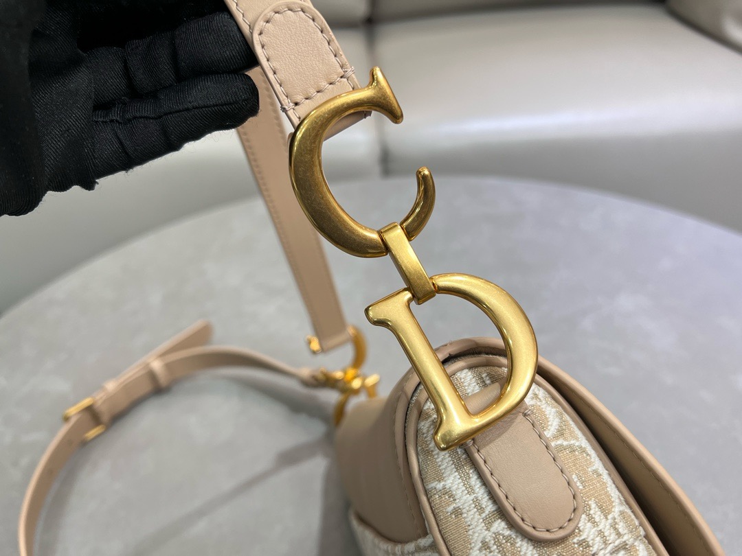 Dior Saddle Bag with Strap Oblique Jacquard and Natural Smooth Calfskin M0455CDDS