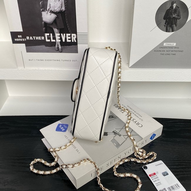 Chanel CLUTCH WITH CHAIN AP4516 White & Black