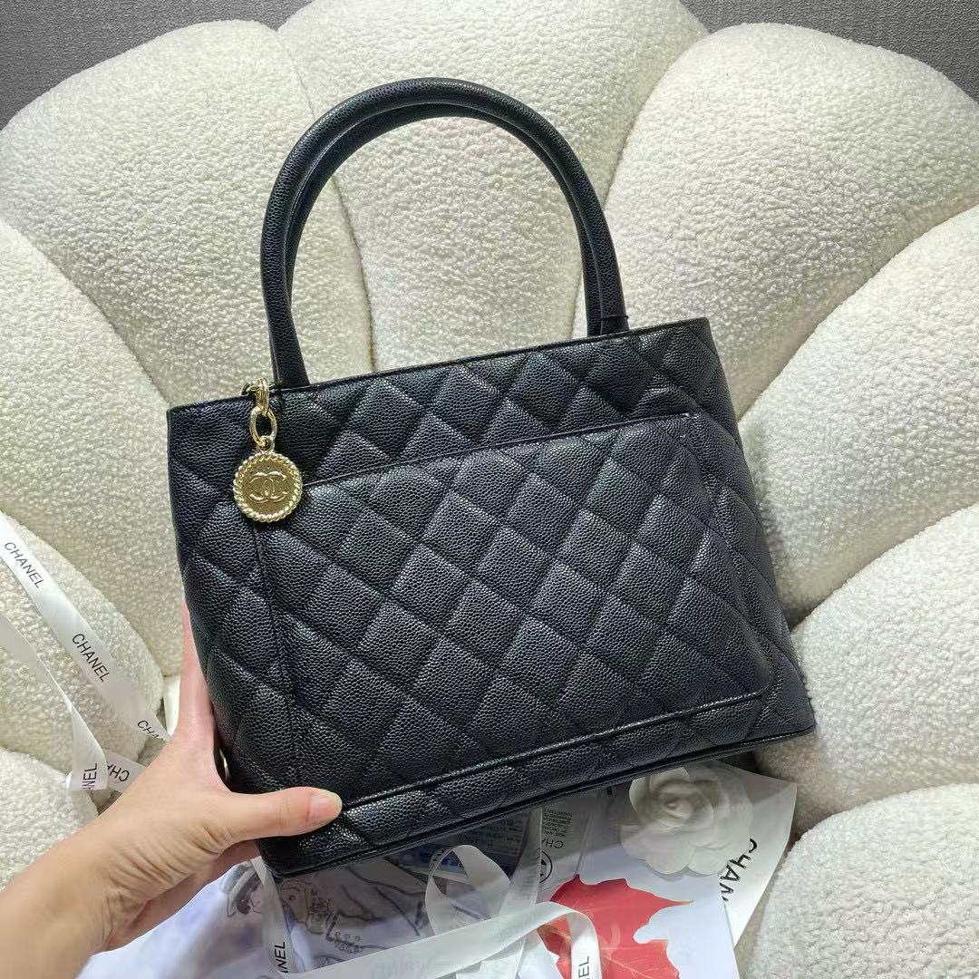 Chanel Grained Calfskin tote Bag AS5573 black
