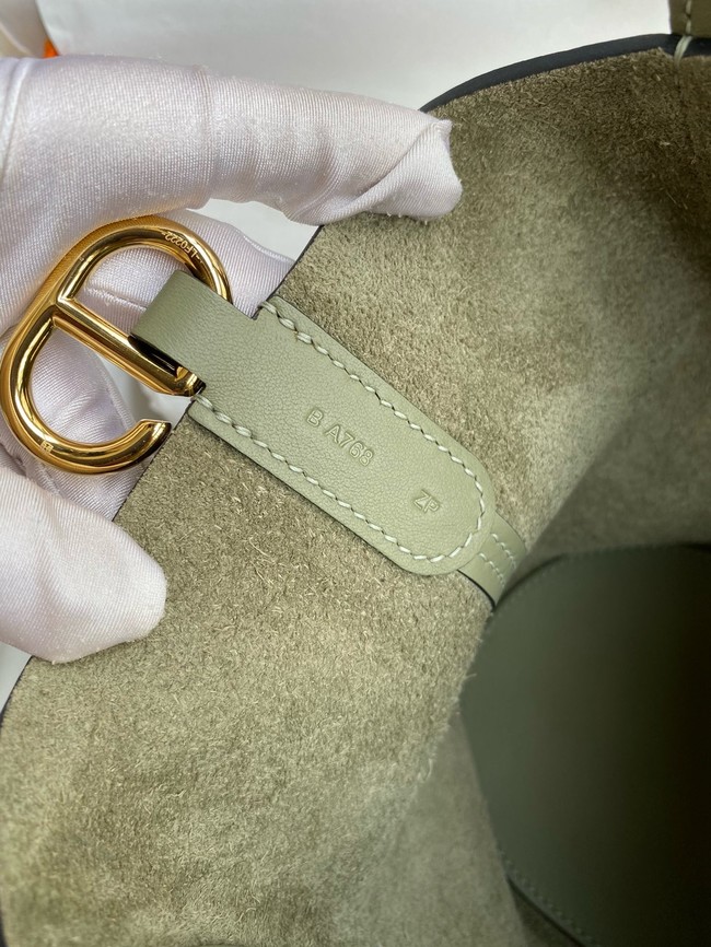 Hermes in the loop Togo Leather Bag H3369-12