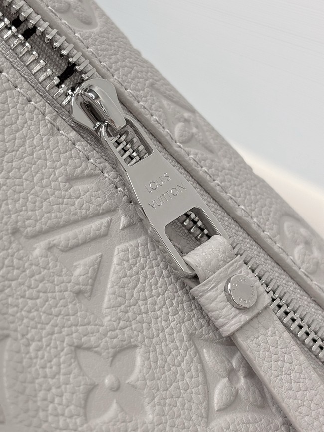 Louis Vuitton Pochette Metis M13481 Brume Gray