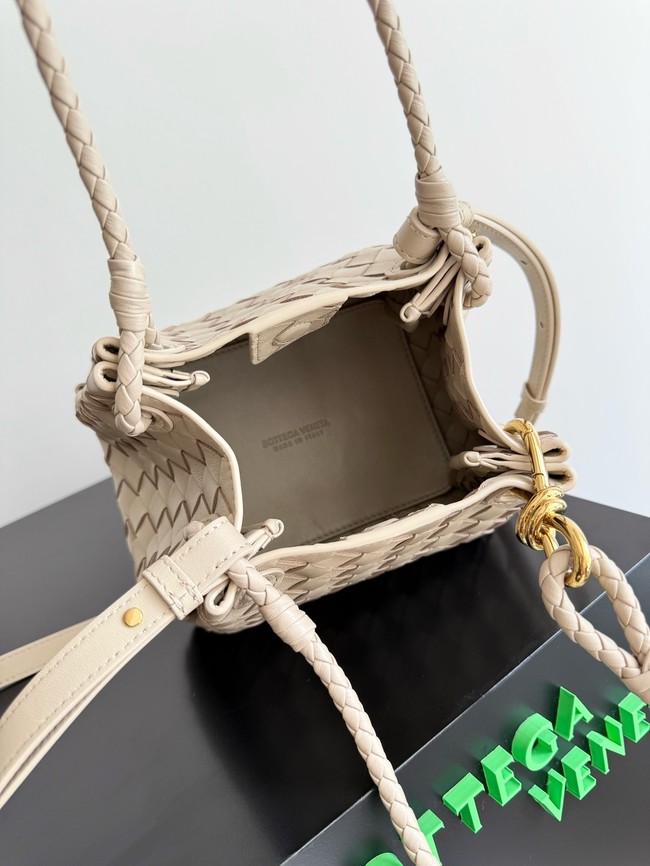 Bottega Veneta Small Parachute 796569 Ecru