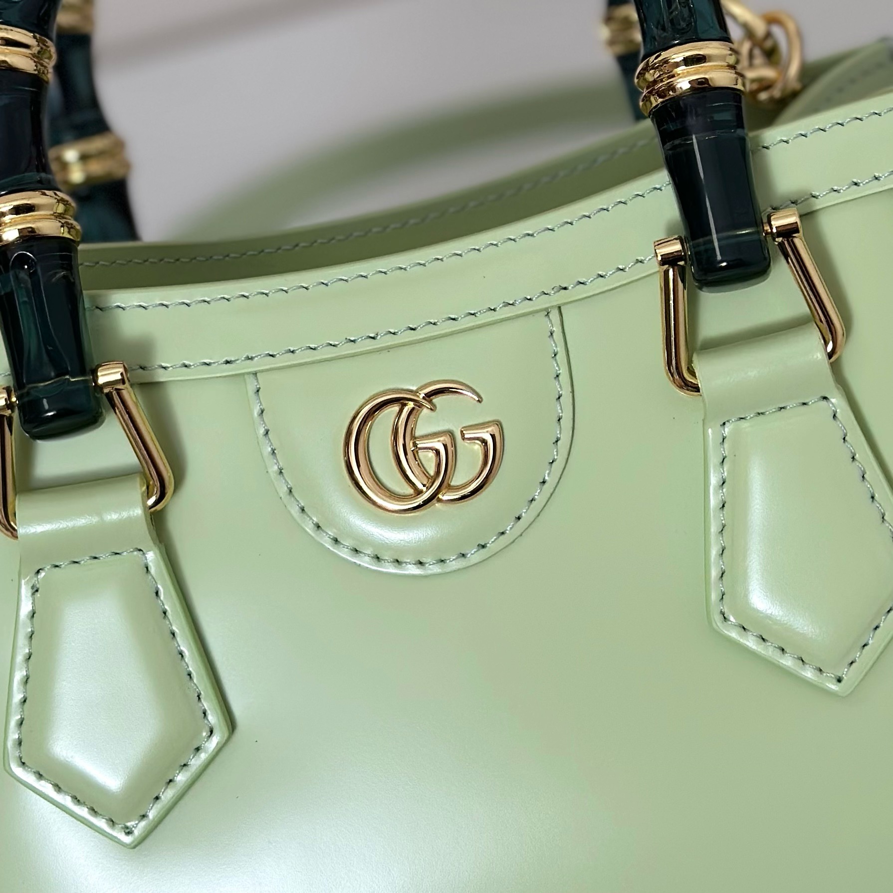 Gucci Diana small tote bag 832936 green