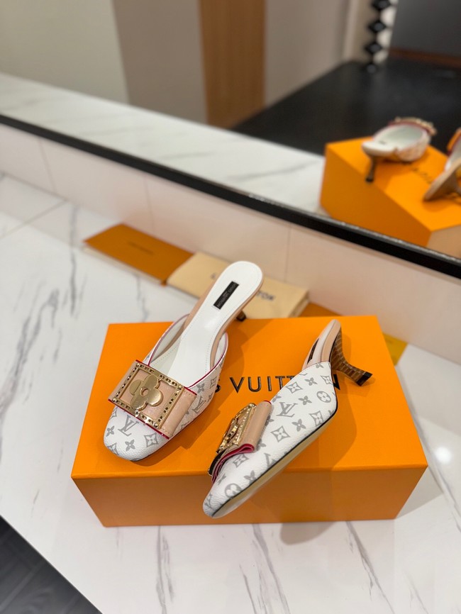 Louis Vuitton Slippers 45001-8