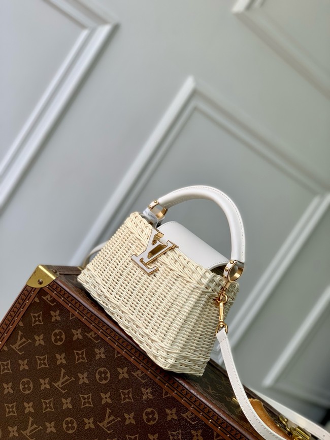 Louis Vuitton Capucines Mini M11617 white
