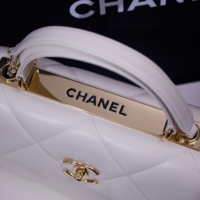 CHANEL small Flap Bag With Top Handle 92236-30