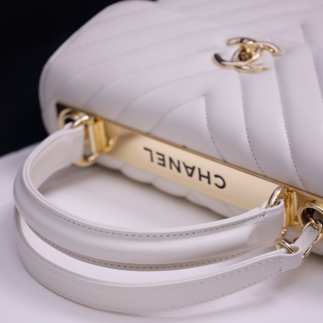 CHANEL small Flap Bag With Top Handle 92236-34