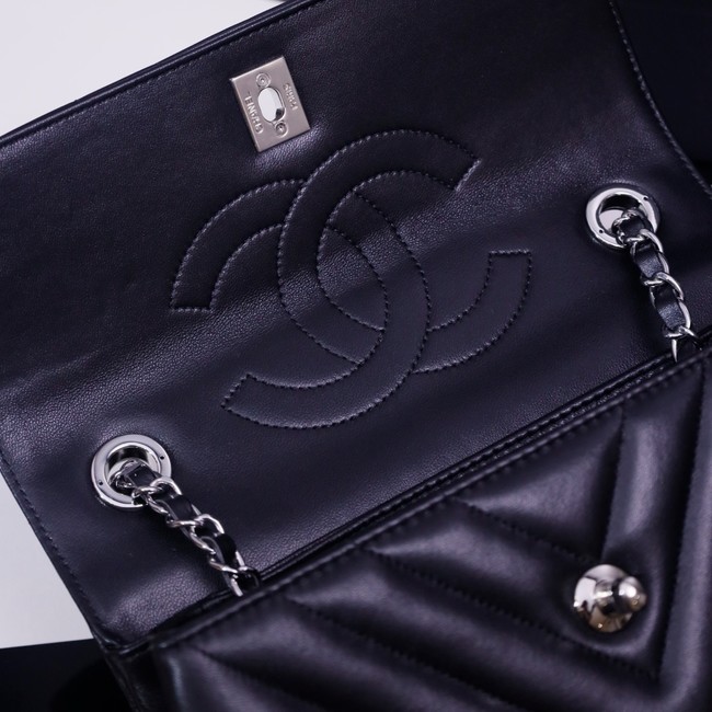 CHANEL small Flap Bag With Top Handle 92236-38