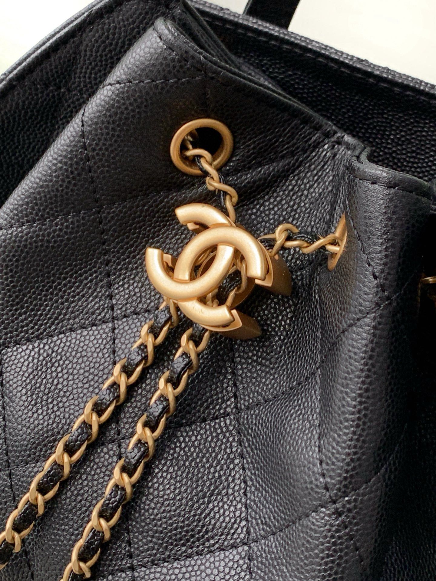 Chanel 25 Bag Original Caviar Leather Backpack AS5600 Black Chanel 25 Bag Original Caviar Leather Backpack AS5600 Black