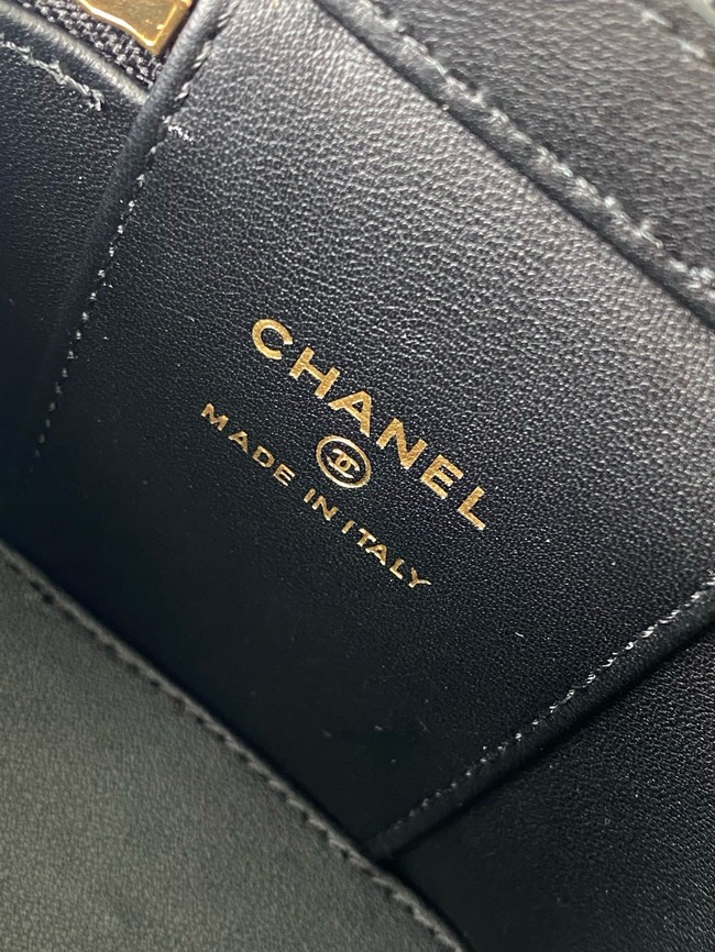 CHANEL Grained Calfskin Small Vanity with Chain AP3941 black