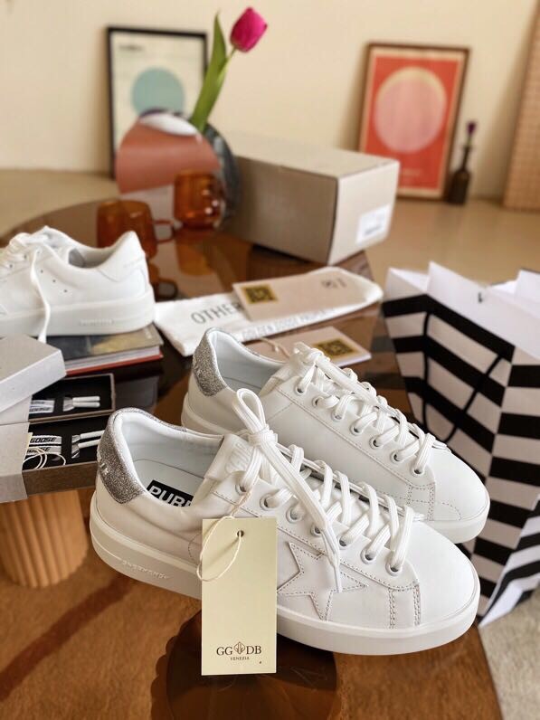 GOLDEN GOOSE DELUXE BRAND Flat shoes 45016-2