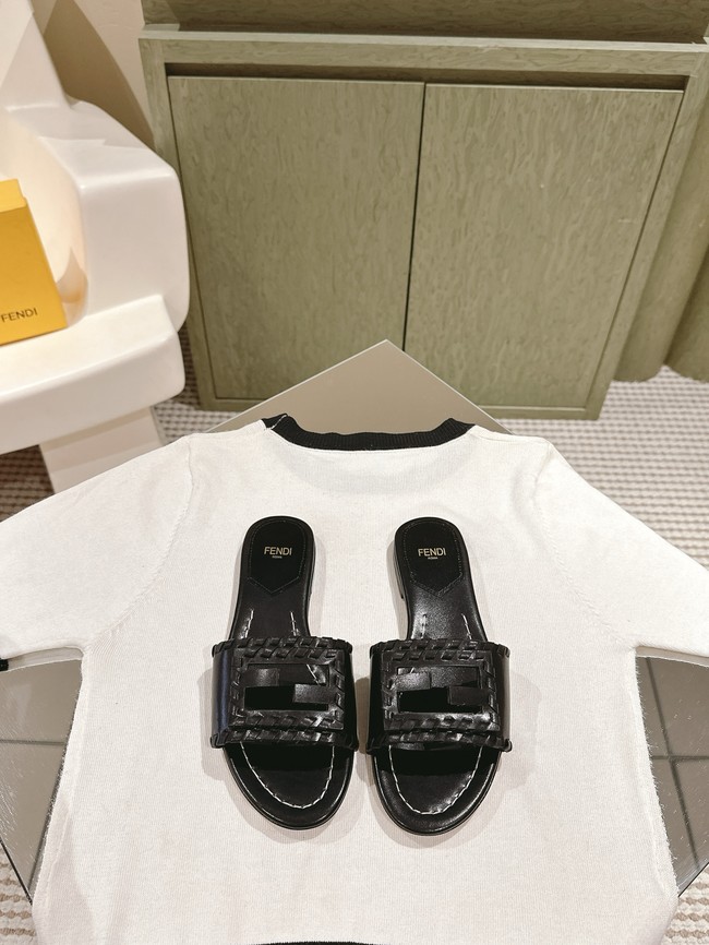 Fendi Slippers 45050-4