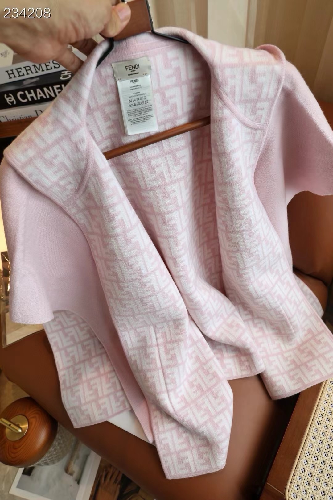 Fendi Cape Double-sided cashmere FDC35904