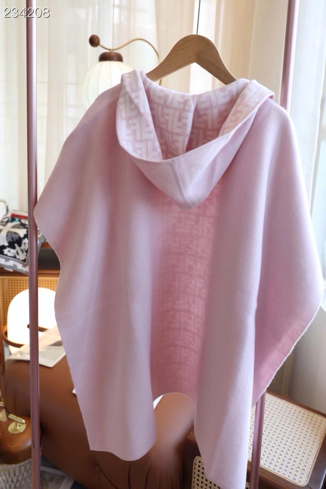 Fendi Cape Double-sided cashmere FDC35904