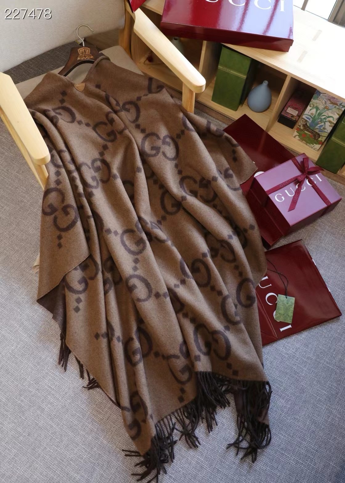 Gucci Cape Double-sided cashmere GG35923