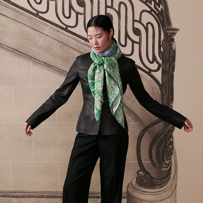 Hermes Shawl Cashmere and Silk Jacquard KY086