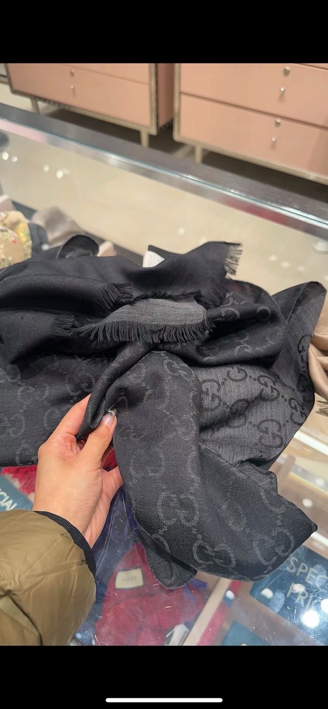 Gucci rinted GG cotton wool lame shawl 845243-1