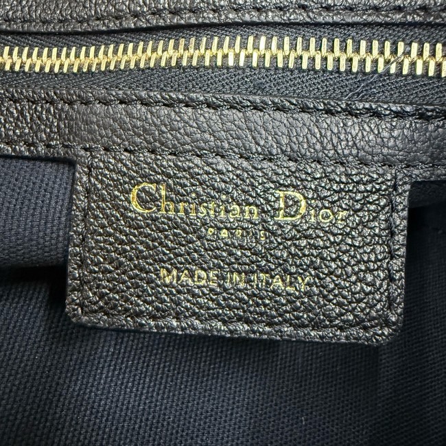 Medium Dior Voyage Bag Black Flat Macrocannage Grained Calfskin M2846UJ