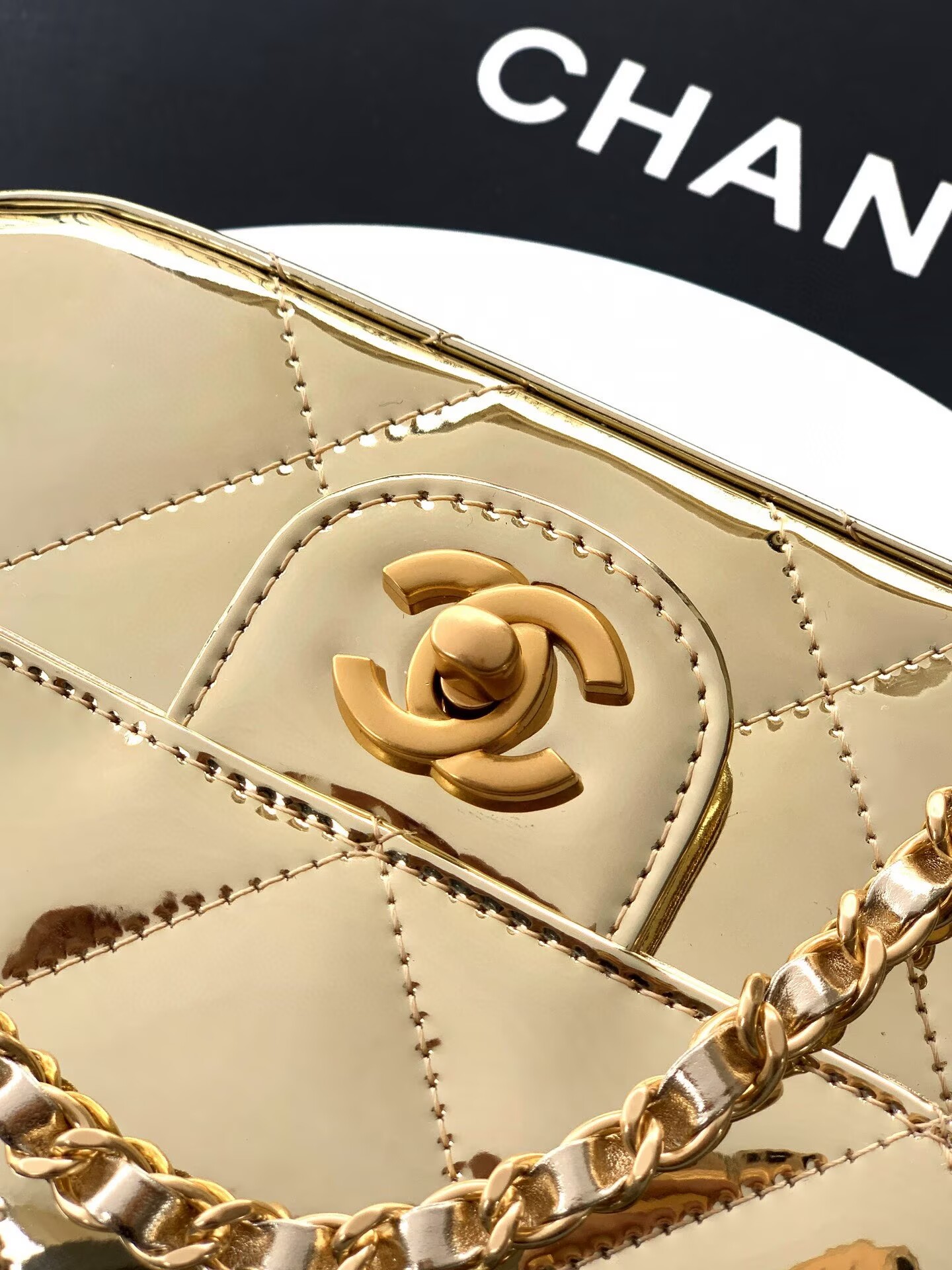 Chanel 25K Original Patent Leather Top Handle Bag  A6320 Gold