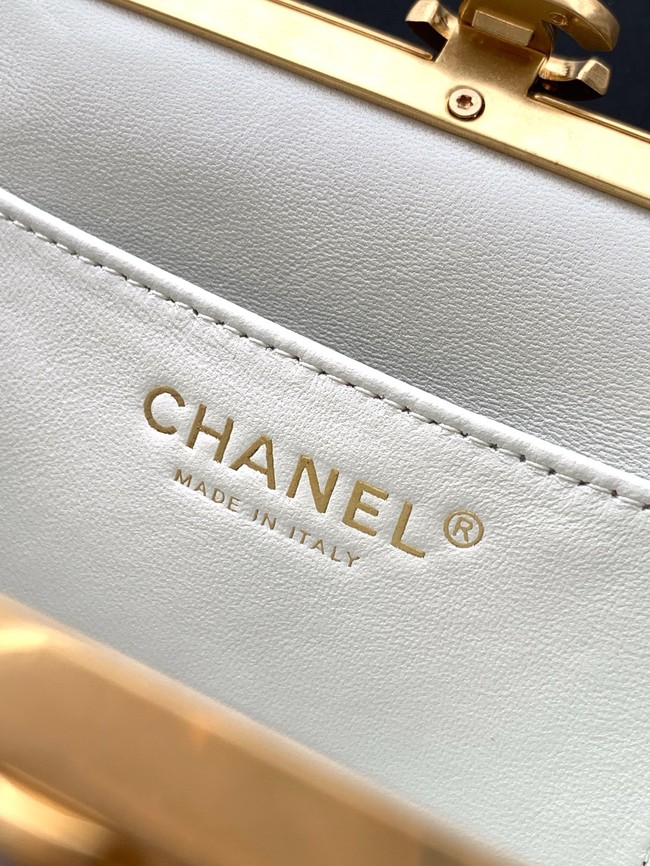 CHANEL Clutch Pearly Lambskin AS5912 Light Beige