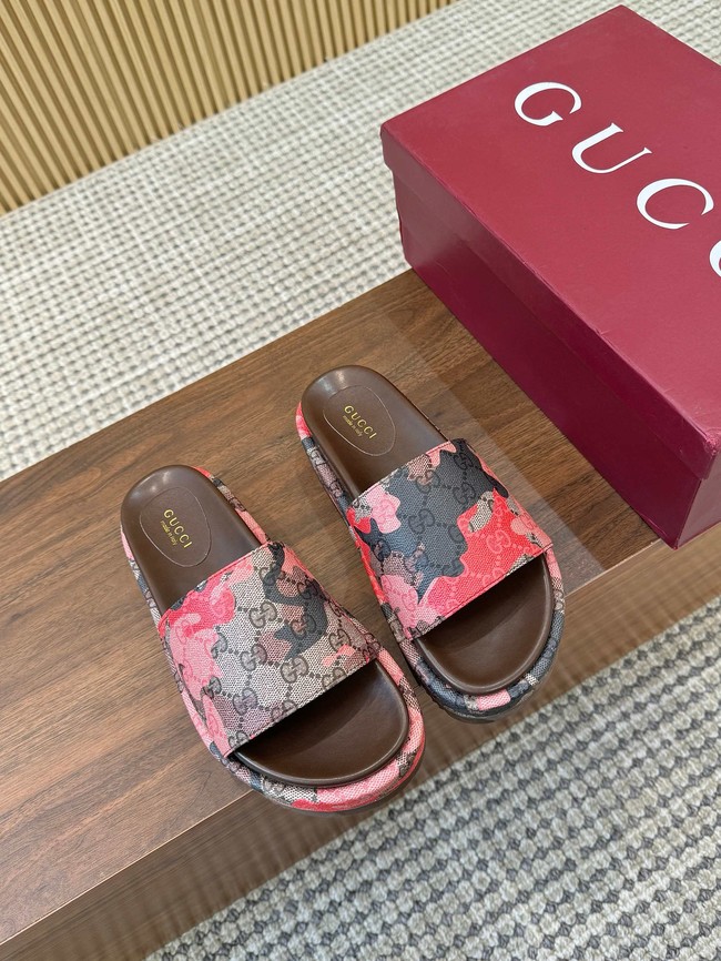 GUCCI Womens platform slide sandal 87185-1