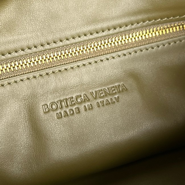 Bottega Veneta Hop calf leather Suede 796262 green