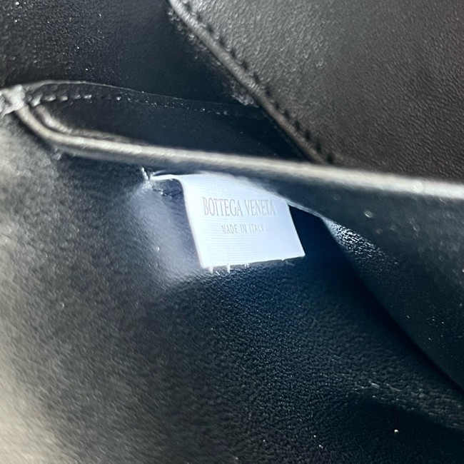 Bottega Veneta Bang Bang Crocodile skin 789109 black