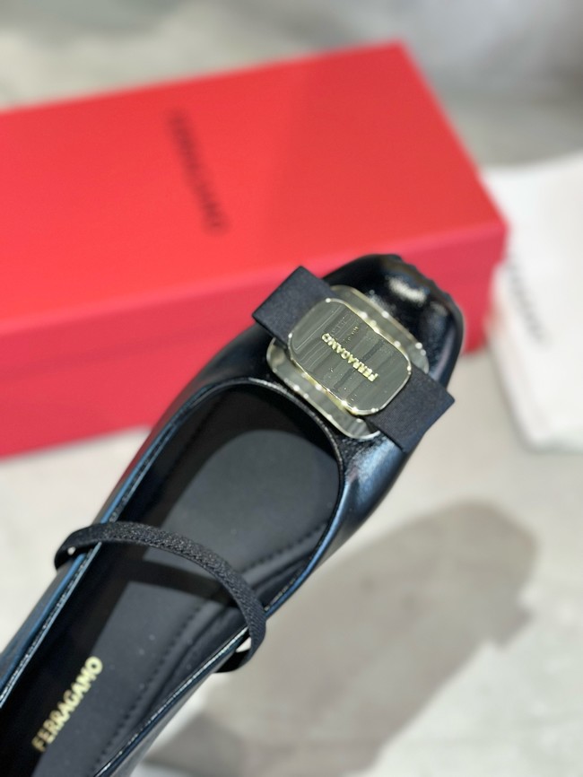 Ferragamo Flat shoes 21039-2