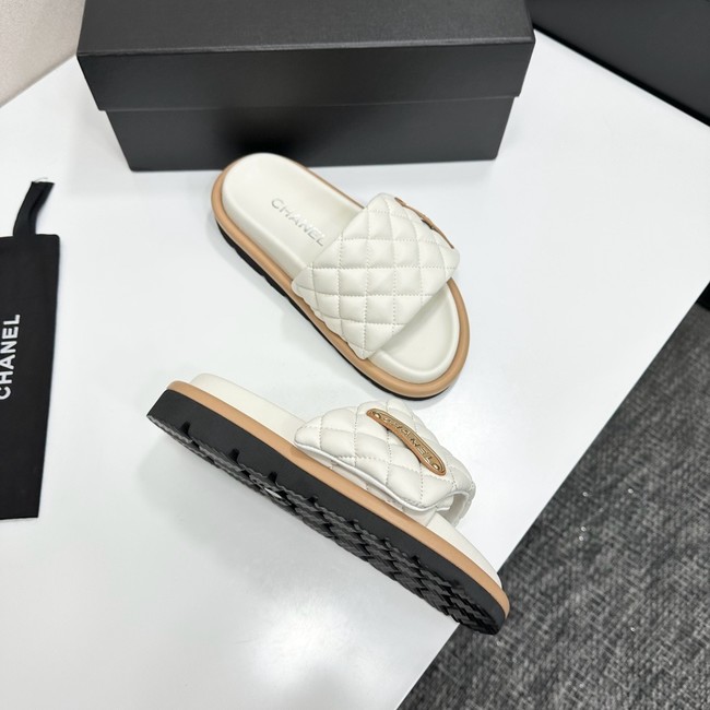Chanel slipper 21061-4