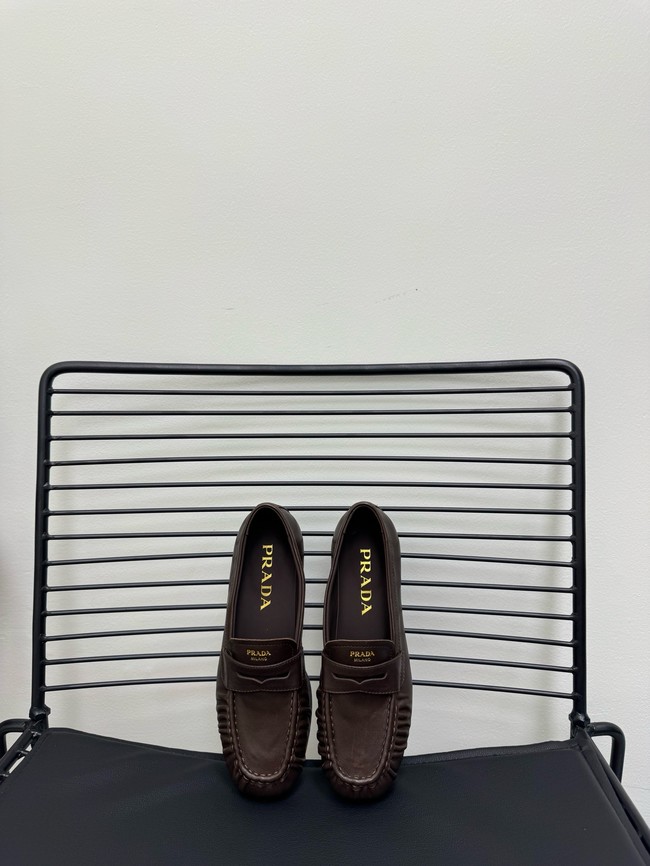 Prada leather loafers 21071-6
