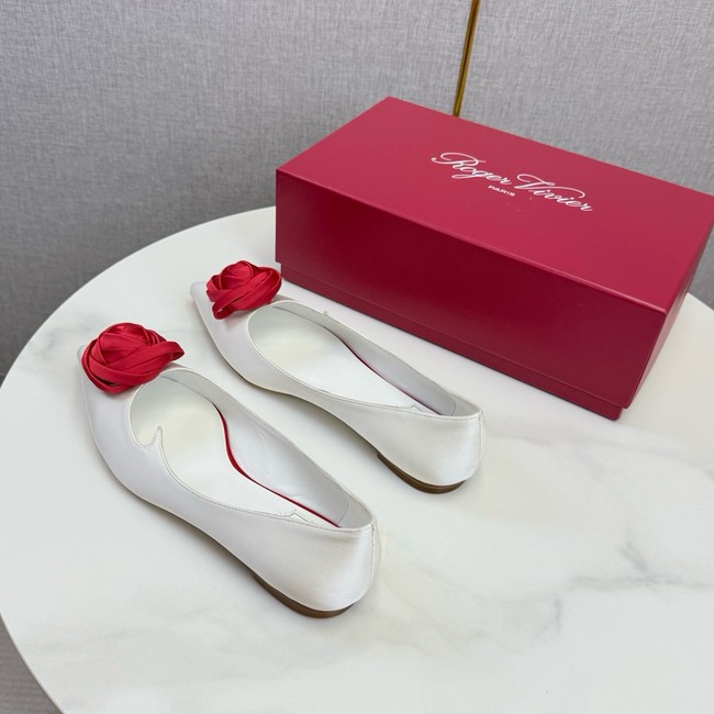 Roger Vivier flats 35979-3
