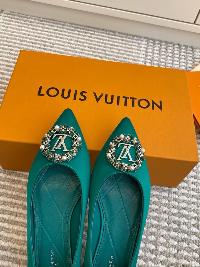 Louis Vuitton flats 66903-3
