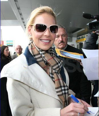 Burberry Cashmere Classic Nova Check Scarf Burberry Cashmere Classic Nova Check Scarf