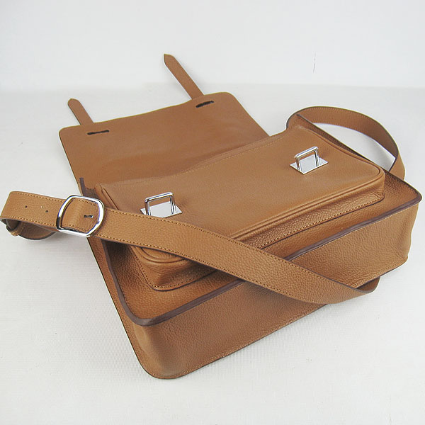 Hermes Jypsiere Togo Leather Messenger Bag H2810 Light Coffee Hermes Jypsiere Togo Leather Messenger Bag H2810 Light Coffee
