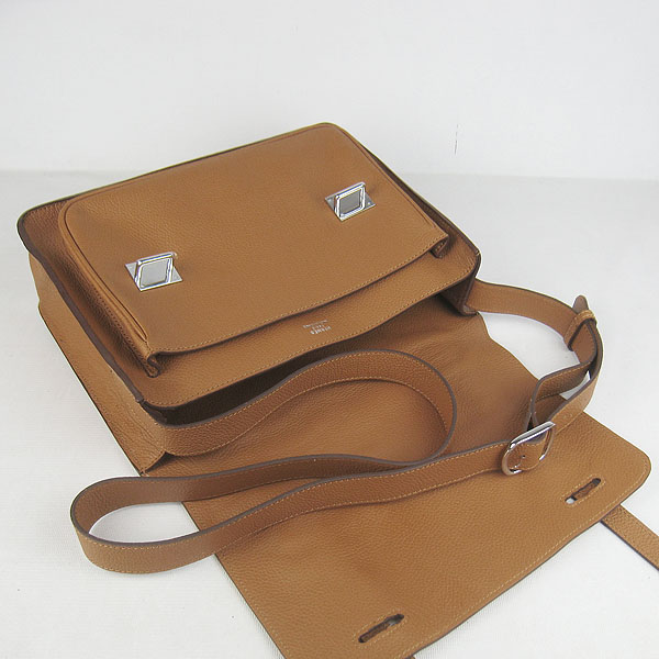 Hermes Jypsiere Togo Leather Messenger Bag H2810 Light Coffee Hermes Jypsiere Togo Leather Messenger Bag H2810 Light Coffee
