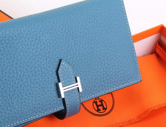 Hermes Bearn Japonaise Bi-Fold A208 Blue Hermes Bearn Japonaise Bi-Fold A208 Blue