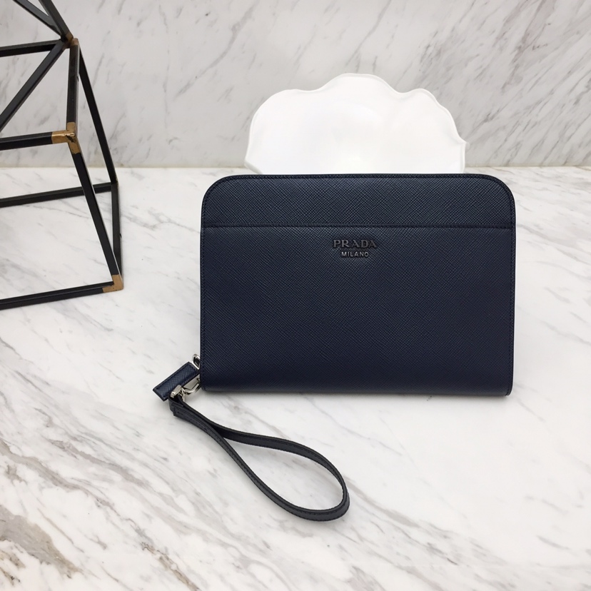 Replica Prada Saffiano New Pouch 1 Replica Prada Saffiano New Pouch - realistic designer-inspired fake bag