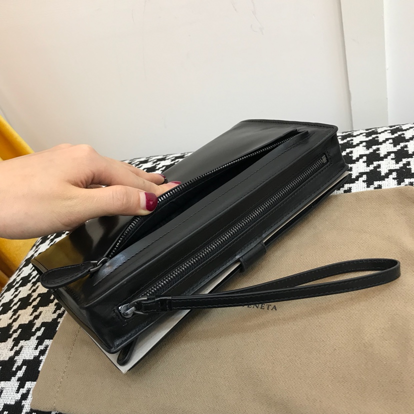 Replica Bottega Veneta Clutch Black 2 Replica Bottega Veneta Clutch Black - 1:1 designer replica handbag