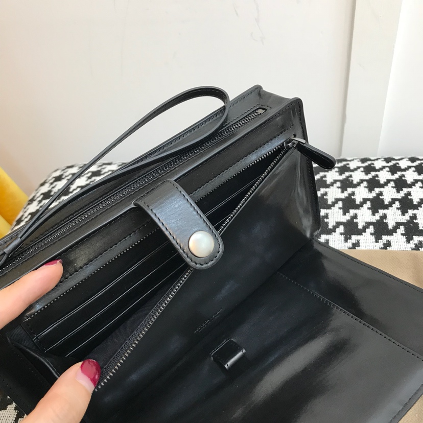 Replica Bottega Veneta Clutch Black 5 Replica Bottega Veneta Clutch Black - best-selling designer handbag dupe
