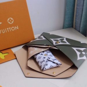 Replica Louis Vuitton Kirigami Pochette Pouch Nude 8 Replica Louis Vuitton Kirigami Pochette Pouch Nude - elite superclone designer purse