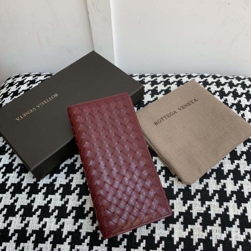 Replica Bottega Veneta Intrecciato Wallet Red 1 Replica Bottega Veneta Intrecciato Wallet Red - ultra-realistic fake designer tote
