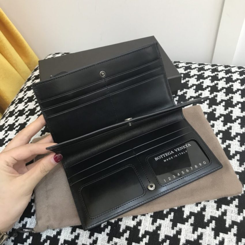 Replica Bottega Veneta Intrecciato Pouch - high-accuracy replica luxury purse