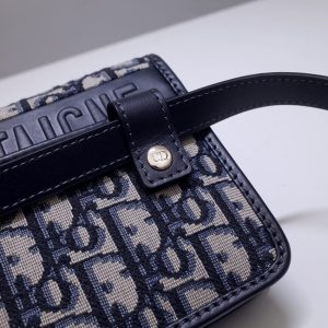 Replica Dior 30 Montaigne Pouch 4 Replica Dior 30 Montaigne Pouch - near-authentic luxury replica handbag