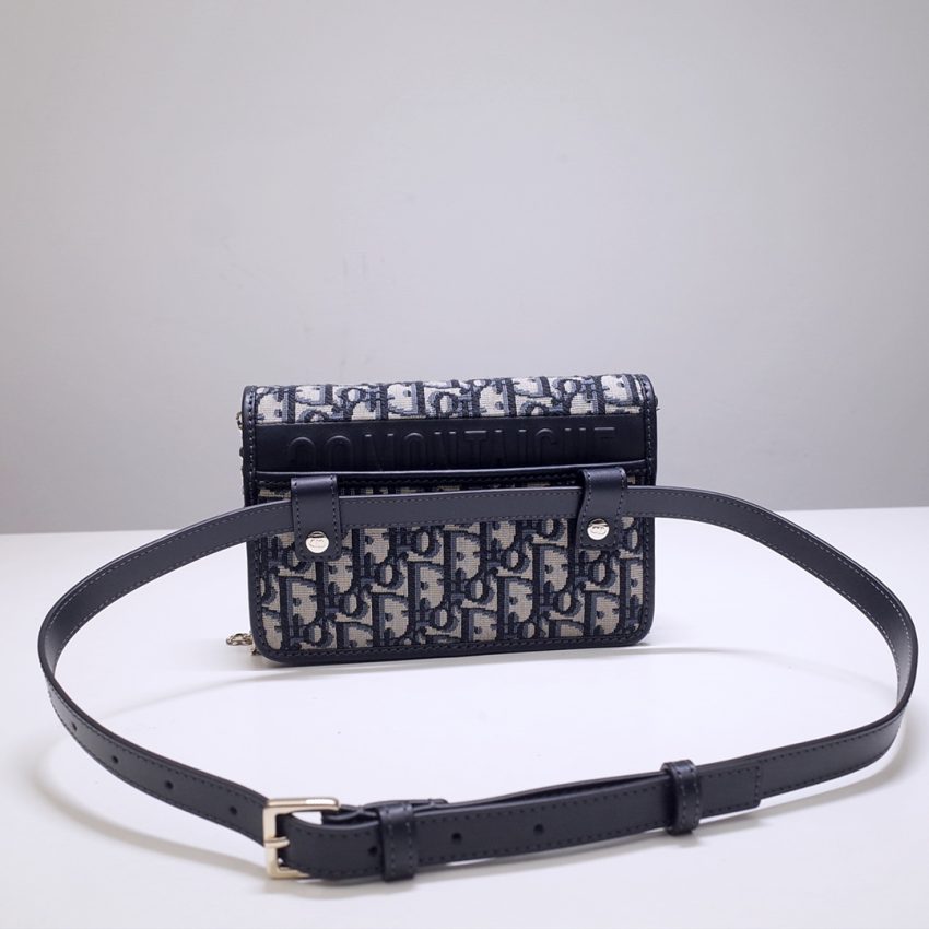 Replica Dior 30 Montaigne Pouch 5 Replica Dior 30 Montaigne Pouch - high-quality designer bag clone
