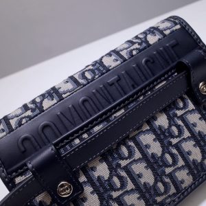 Replica Dior 30 Montaigne Pouch 3 Replica Dior 30 Montaigne Pouch - top-tier luxury replica shoulder bag