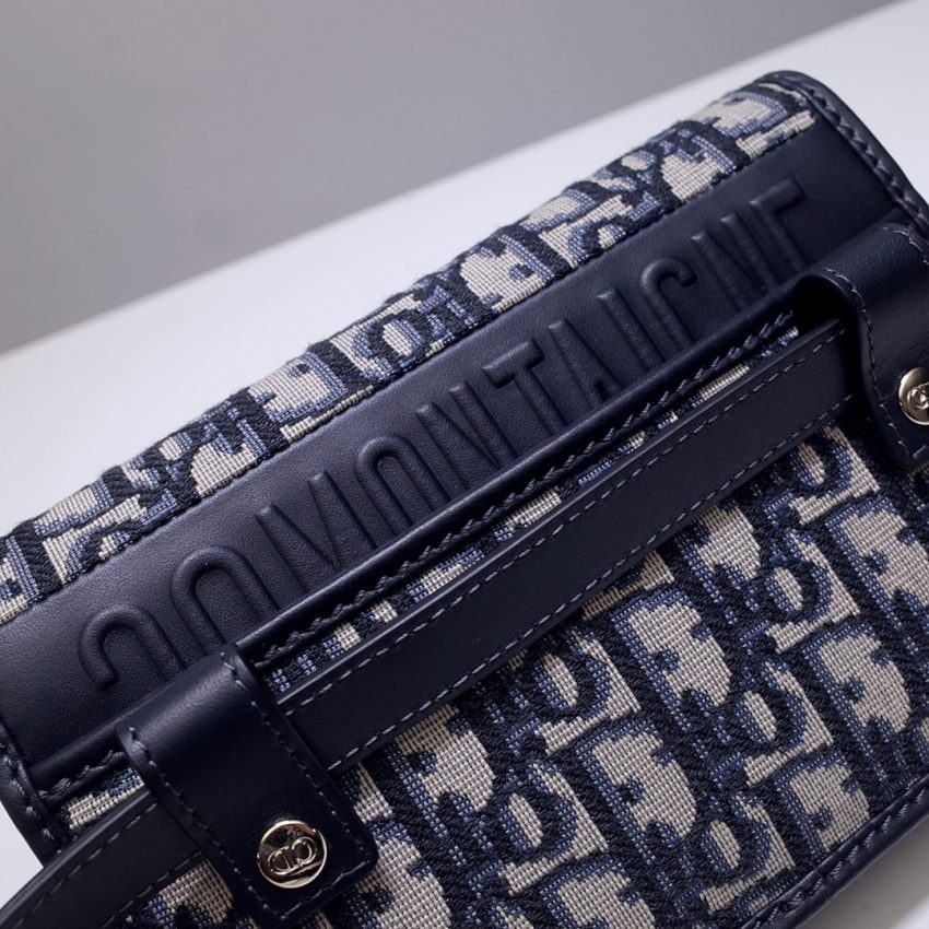 Replica Dior 30 Montaigne Pouch 3 Replica Dior 30 Montaigne Pouch - top-tier luxury replica shoulder bag