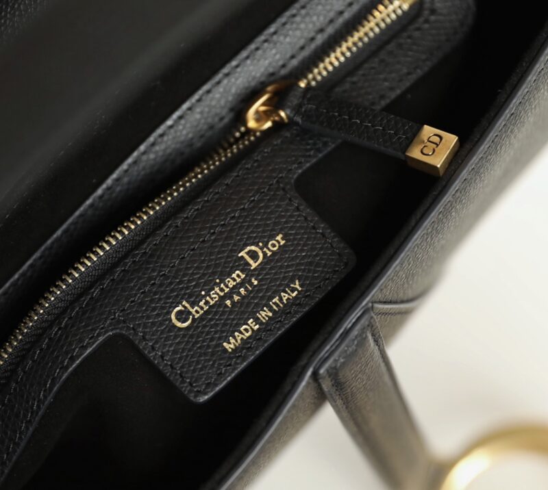 Replica Dior Saddle Bag Black 4 Replica Dior Saddle Bag Black - ultra-realistic fake designer tote
